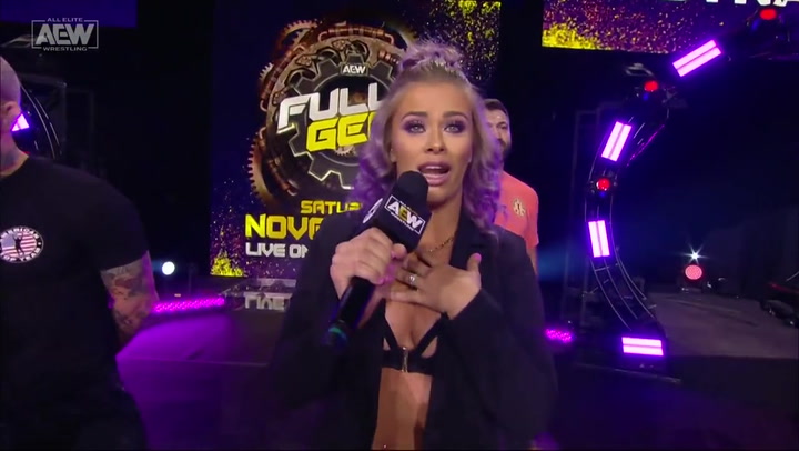 Paige VanZant signs with AEW