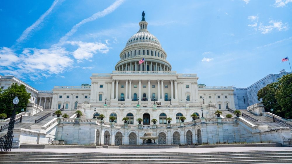 Government shutdown begins after lawmakers fail to reach funding deal