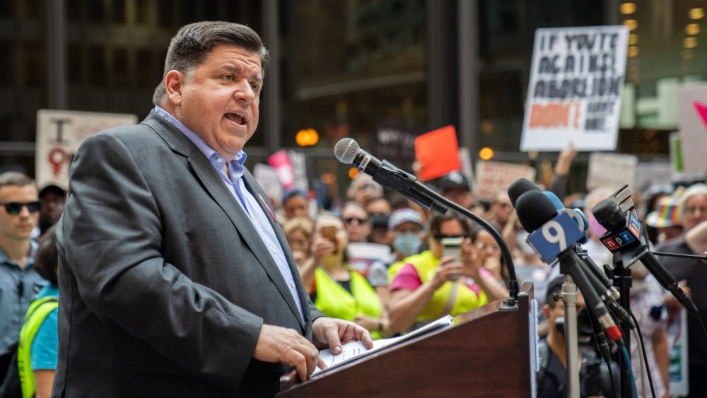 Illinois, city of Chicago file lawsuit against Trump administration to block National Guard Deployment