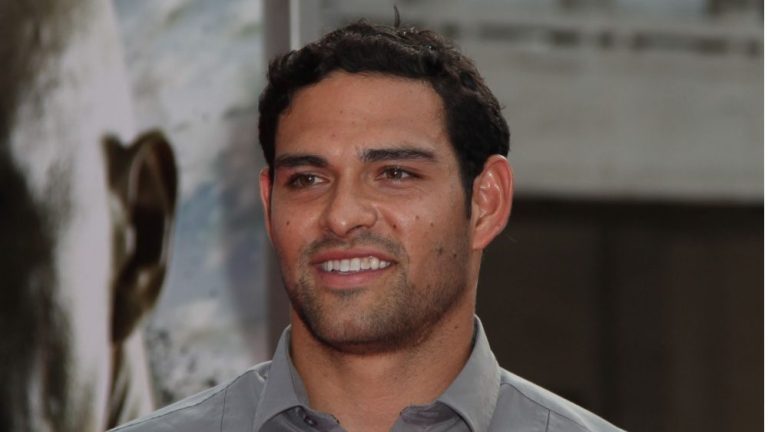 Former NFL quarterback, current analyst Mark Sanchez arrested after Indianapolis stabbing leaves him hospitalized