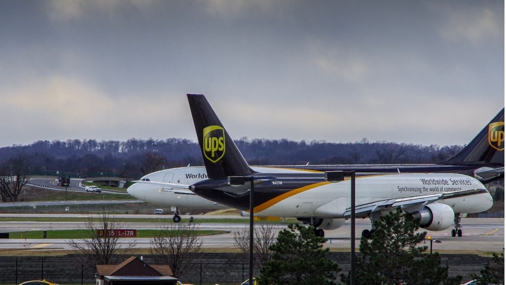 Death toll rises to 12 in UPS plane crash near Louisville, KY airport; search for missing continues