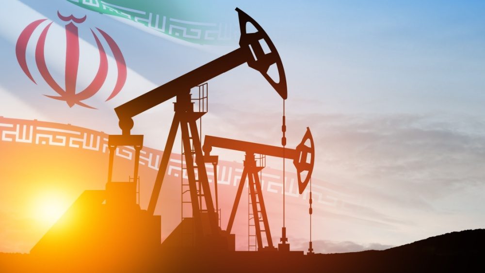 President Trump considering seizing Iranian oil hub, issues warnings as tensions escalate