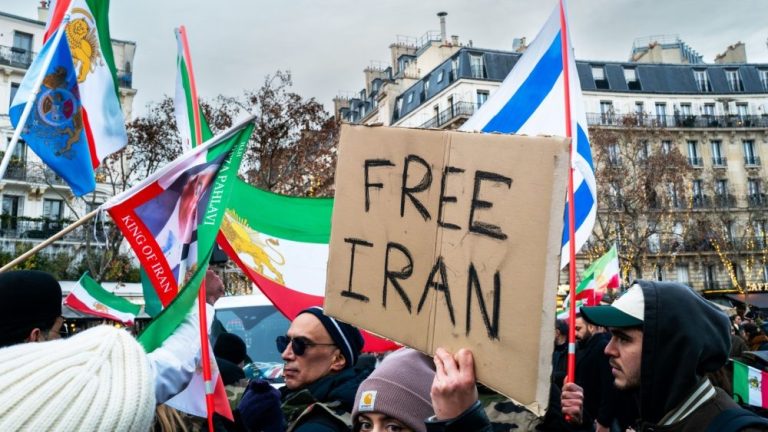 U.S. death toll rises to 6, as President Trump says ground troops remain an option in U.S.-Iran conflict