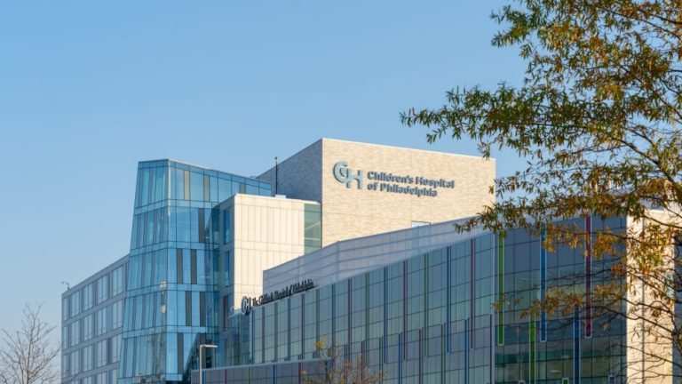 1 killed, 2 missing after parking garage under-construction in Philly partially collapses