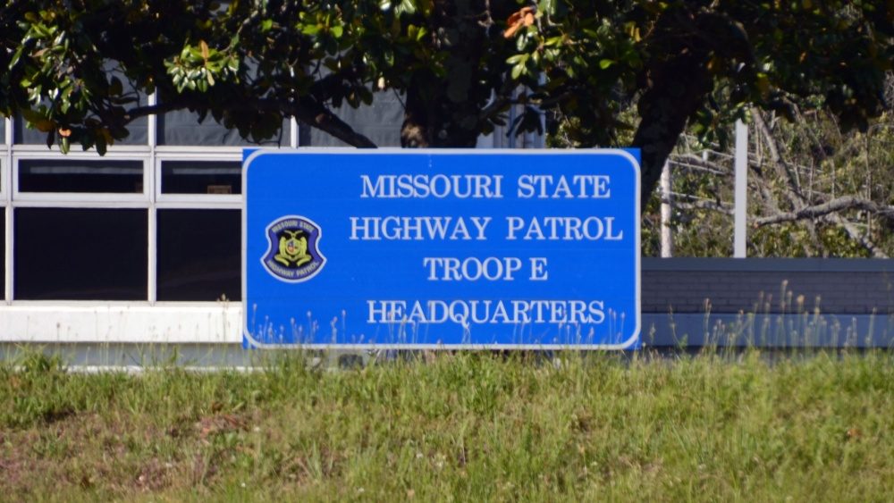 12 killed in Missouri skydiving plane crash shortly after takeoff