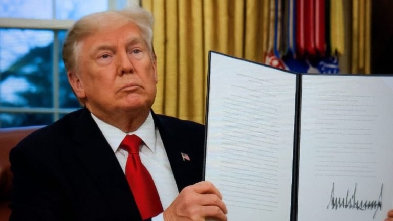President Trump signs executive order to allow government review of new AI models
